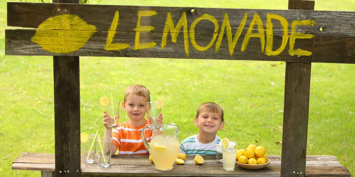 business_lessons_lemonade_stand